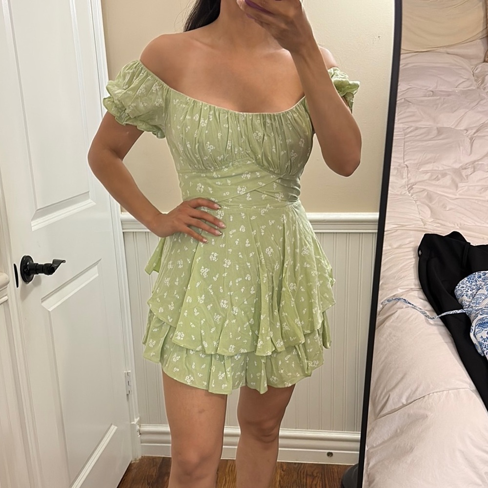 Elegant Green Off-Shoulder Dress